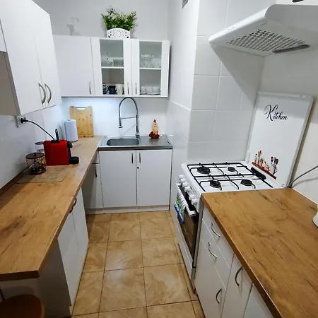 New Fifth 아파트 *